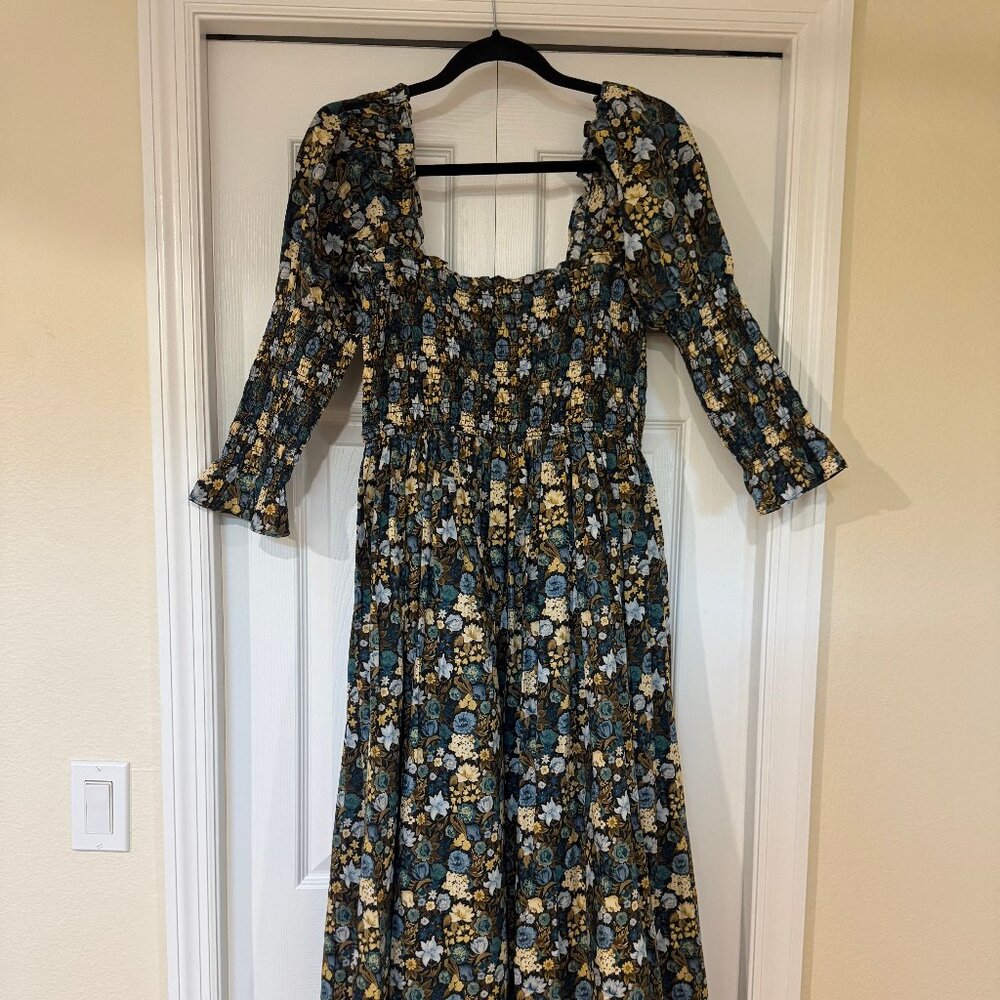 Doen Bijou Floral Smocked Midi-Dress